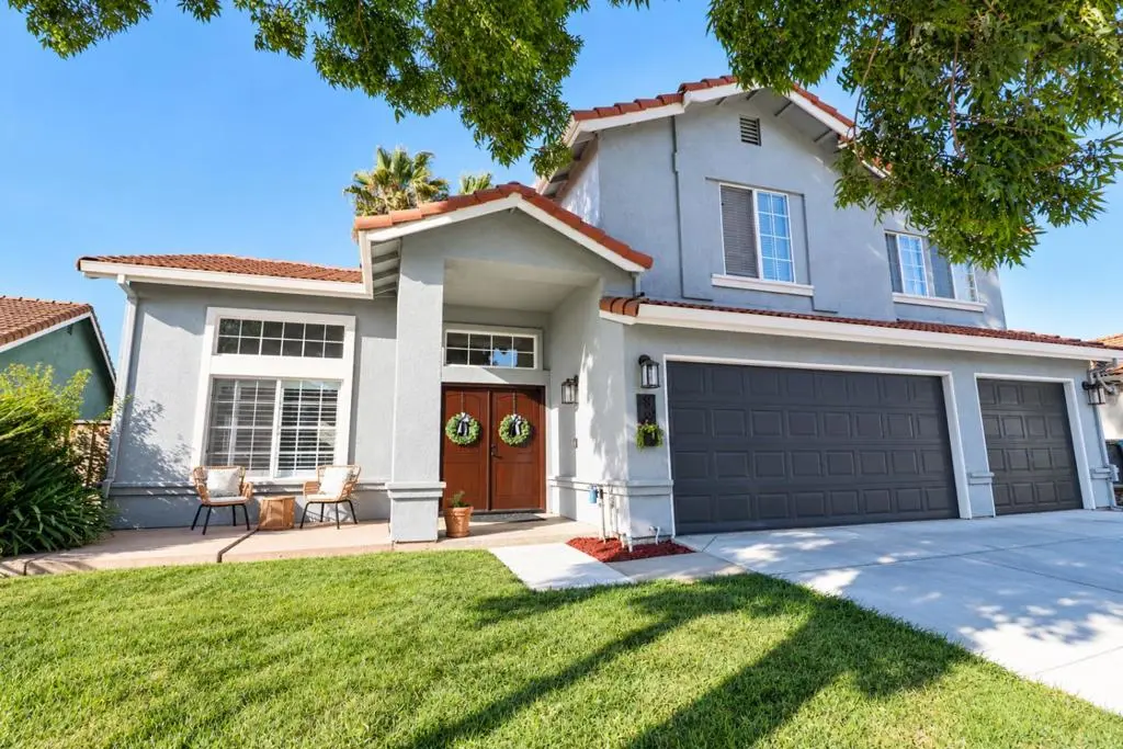 Single Family Residence for sale at 1940 Ponderosa Court, Hollister, CA featuring 4 beds and 3 baths