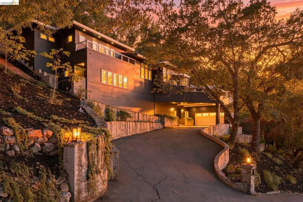 Single Family Residence for sale at 857 A Mountain View Drive, Lafayette, CA featuring 5 beds and 4 baths