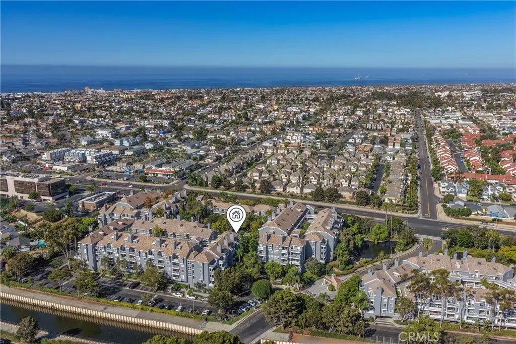 20331 Bluffside 307, Huntington Beach, CA — listing photo 1