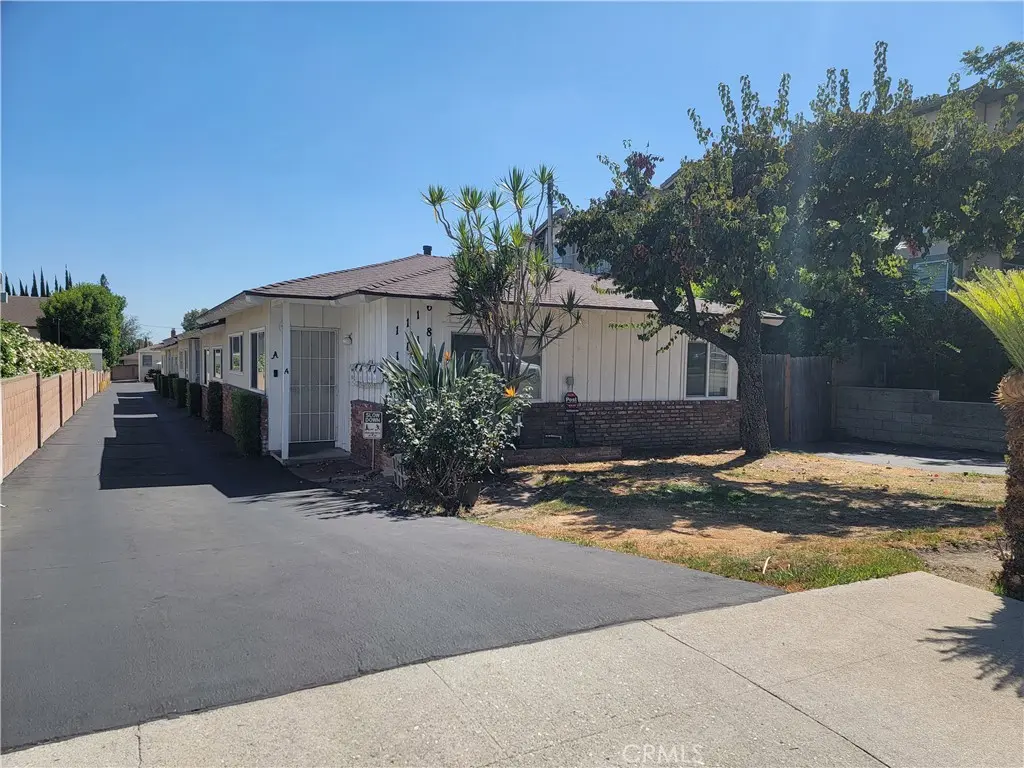 Apartment for rent at 1116 W Duarte B, Arcadia, CA featuring 2 beds and 2 baths