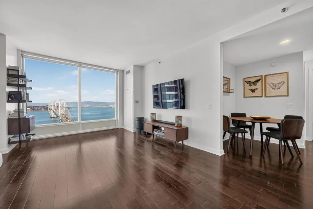 Condominium for sale at 425 1st Street 3201, San Francisco, CA featuring 1 bed and 1 bath
