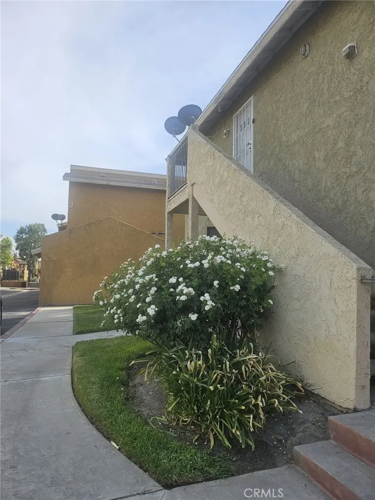 1025 N Tippecanoe Avenue, San Bernardino, CA — listing photo 1