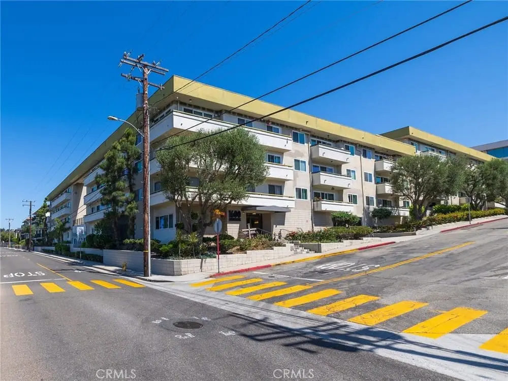 1600 Ardmore 320, Hermosa Beach, CA — listing photo 1
