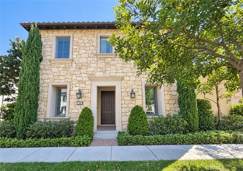 Residential Lease for rent at 130 Donati, Irvine, Orange County, CA featuring 3 beds and 3 baths
