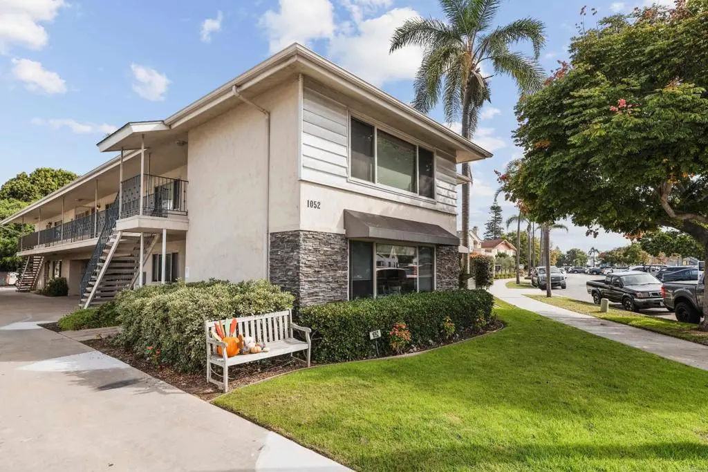 1052 Isabella Avenue, Coronado, CA — listing photo 1