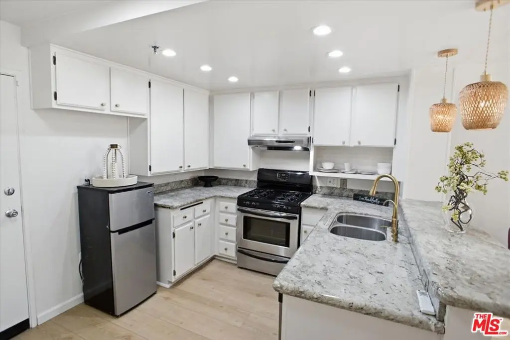 Condominium for sale at 5143 Bakman Avenue 203, Los Angeles, CA featuring 1 bed and 1 bath