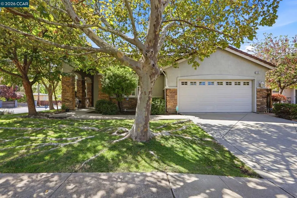Single Family Residence for sale at 1101 Sunny Cove St, Walnut Creek, CA featuring 5 beds and 3 baths