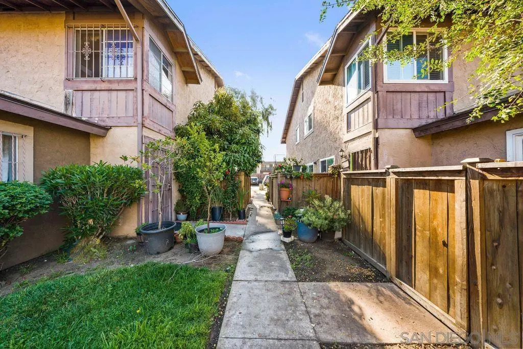 1302 W San Ysidro Unit C, San Ysidro, CA — listing photo 1
