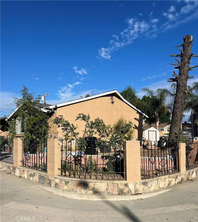 11826 Fellows, San Fernando, CA — listing photo 1