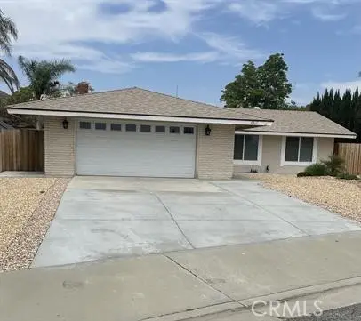 Single Family Residence for rent at 4317 Ardsley Court, Riverside, CA featuring 3 beds and 2 baths