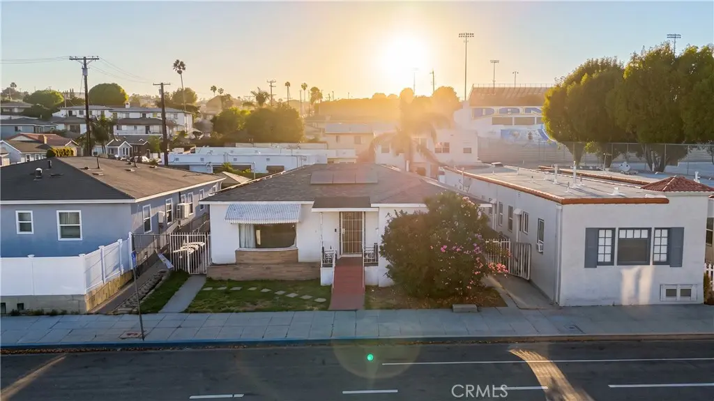 Single Family Residence for sale at 1631 S Cabrillo, Los Angeles, CA featuring 3 beds and 2 baths