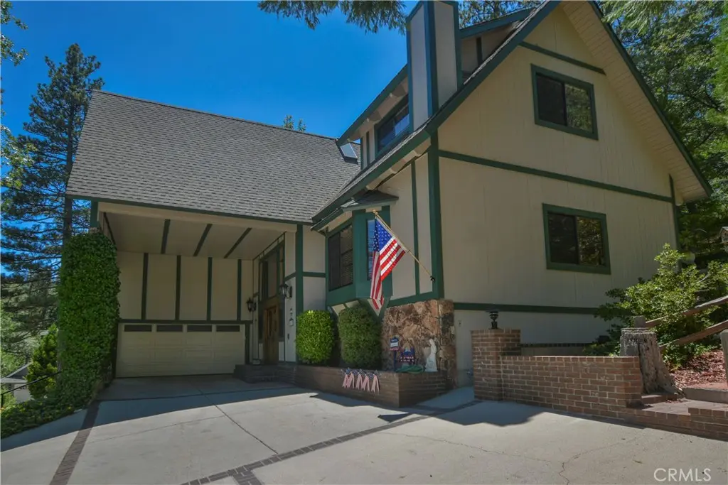 26472 Hillcrest, Lake Arrowhead, CA — listing photo 1