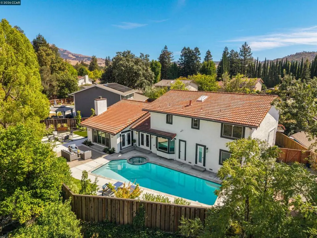 Single Family Residence for sale at 3318 Cottingham Ct, Walnut Creek, CA featuring 4 beds and 3 baths