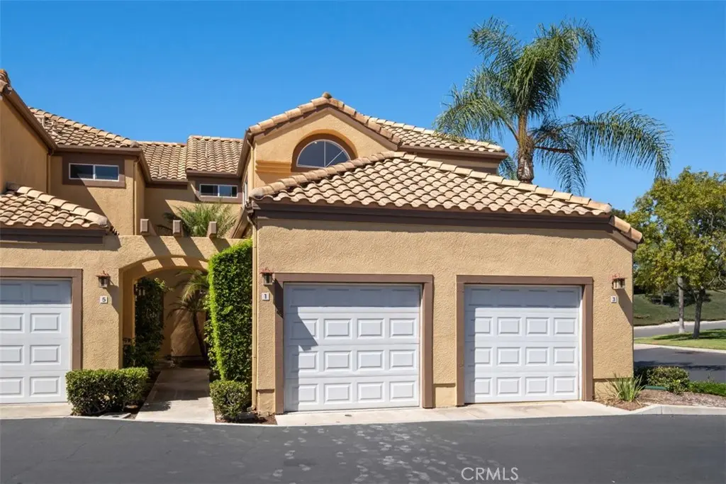 Condominium for sale at 1 Via Abruzzi, Aliso Viejo, CA featuring 2 beds and 2 baths