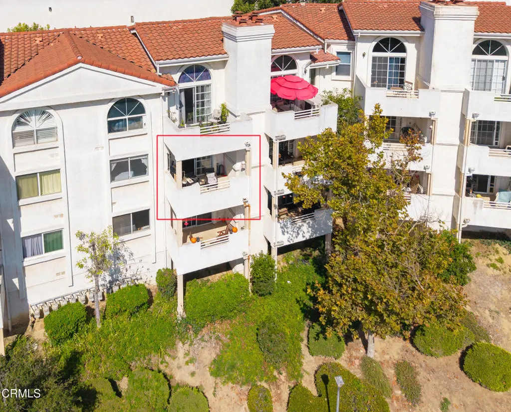 2713 Antonio Drive 203, Camarillo, CA — listing photo 1