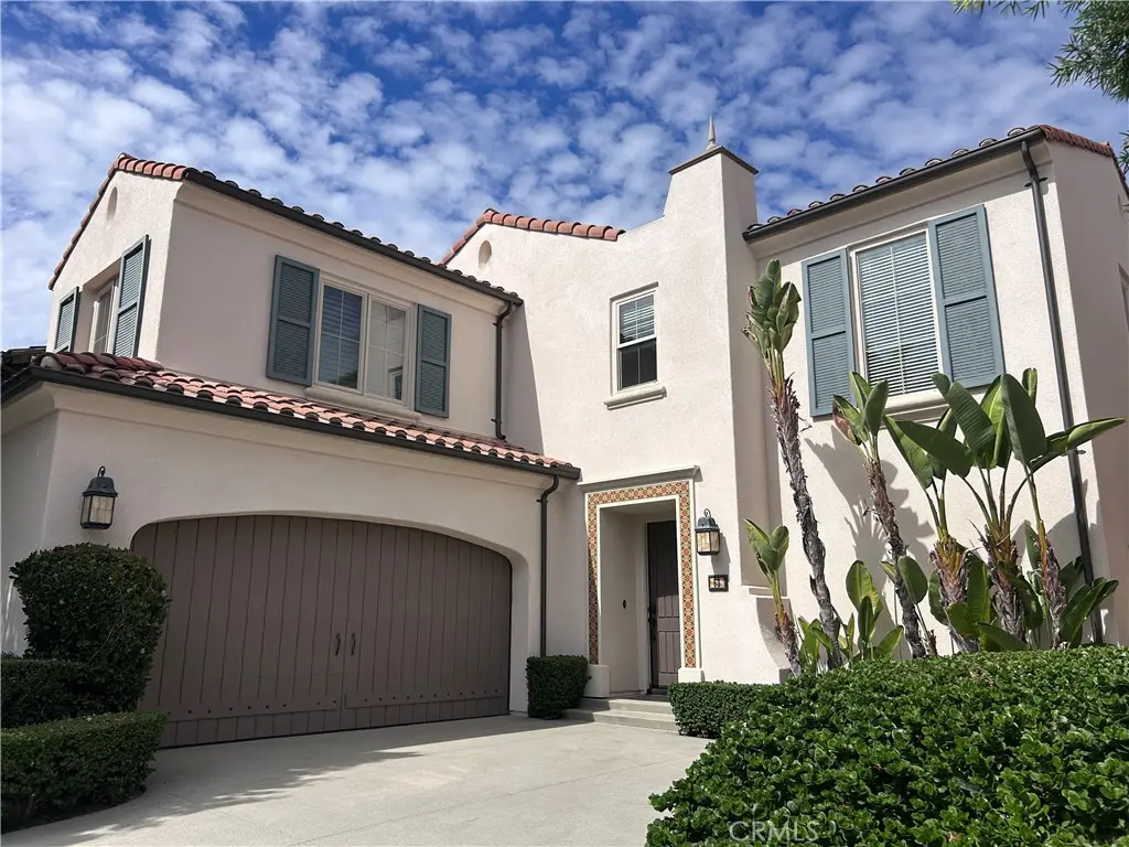 Residential Lease for rent at 63 Elmdale, Irvine, Orange County, CA featuring 4 beds and 4 baths