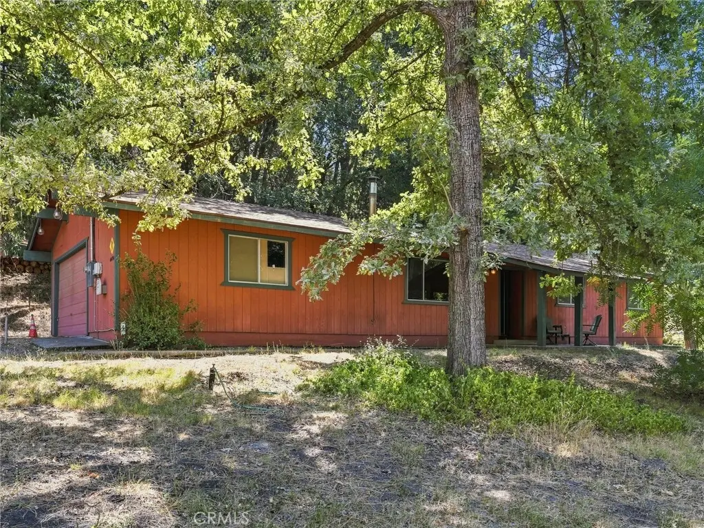 44754 Mountain Meadows, Oakhurst, CA — listing photo 1