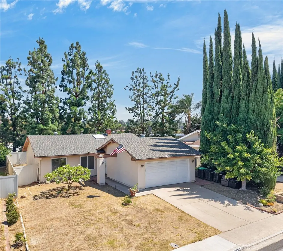 Single Family Residence for sale at 25102 La Suen Road, Laguna Hills, CA featuring 3 beds and 2 baths