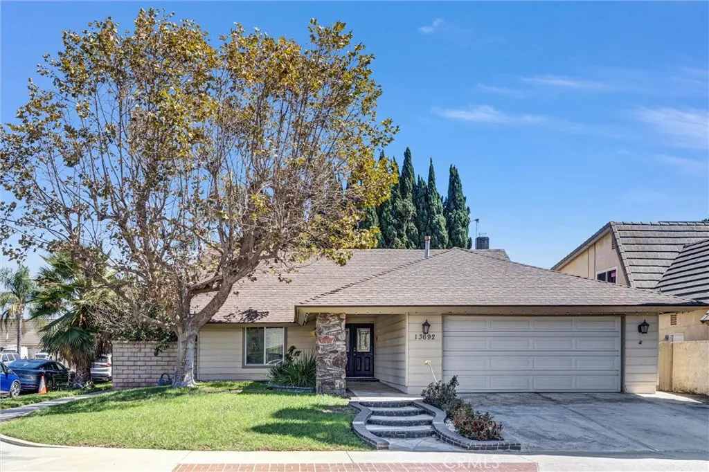 Residential Lease for rent at 13692 Solitaire, Irvine, Orange County, CA featuring 4 beds and 3 baths