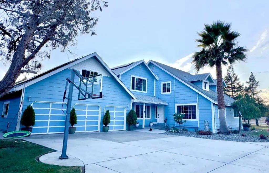 Single Family Residence for sale at 90 Adrian Dr, Hollister, CA featuring 5 beds and 4 baths