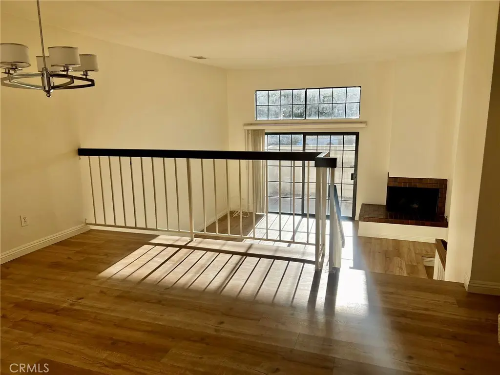 Residential Lease for rent at 3 Starfall 2, Irvine, Orange County, CA featuring 2 beds and 3 baths
