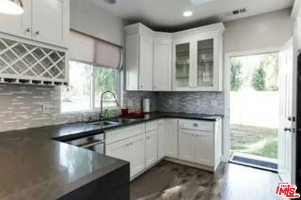 16001 WYANDOTTE Street, Van Nuys, CA — listing photo 1