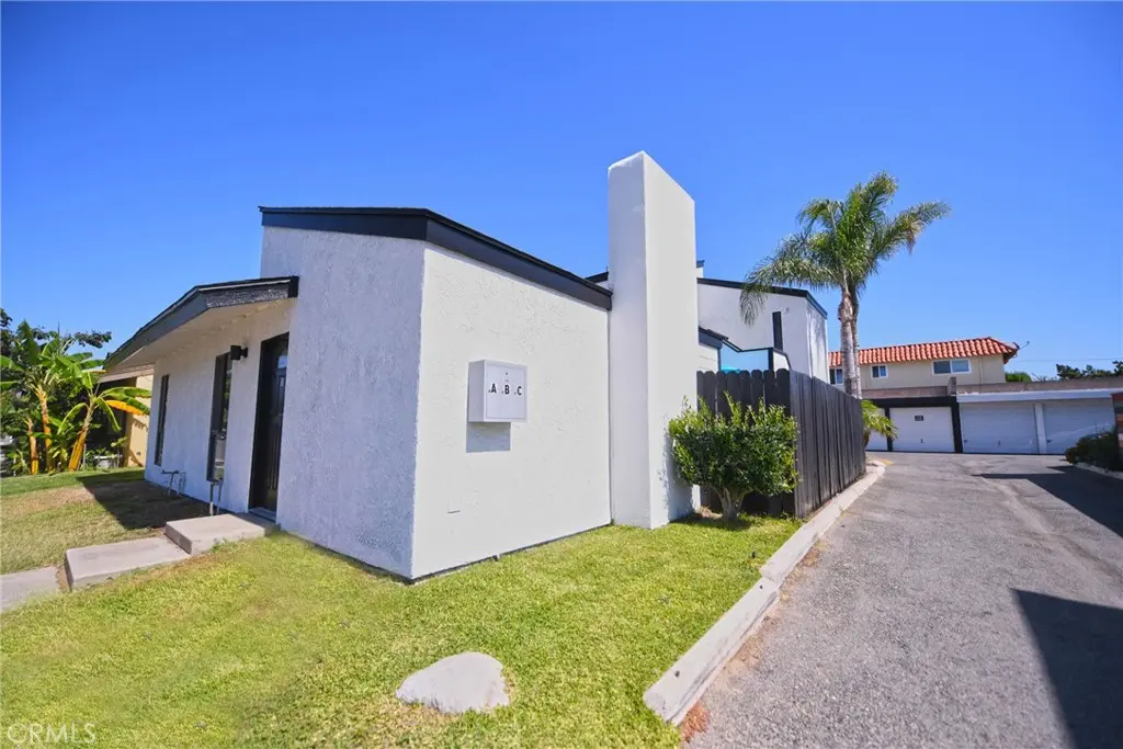 Triplex for rent at 2264 Pamela Lane C, Costa Mesa, CA featuring 2 beds and 2 baths