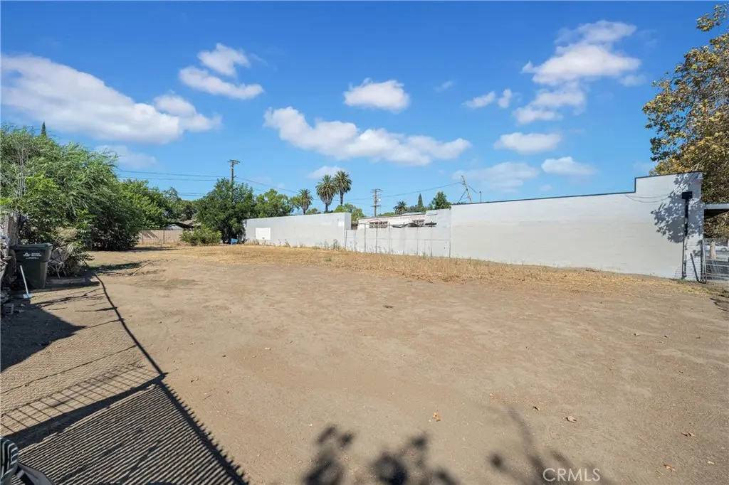 845 W Holt, Pomona, CA — listing photo 1