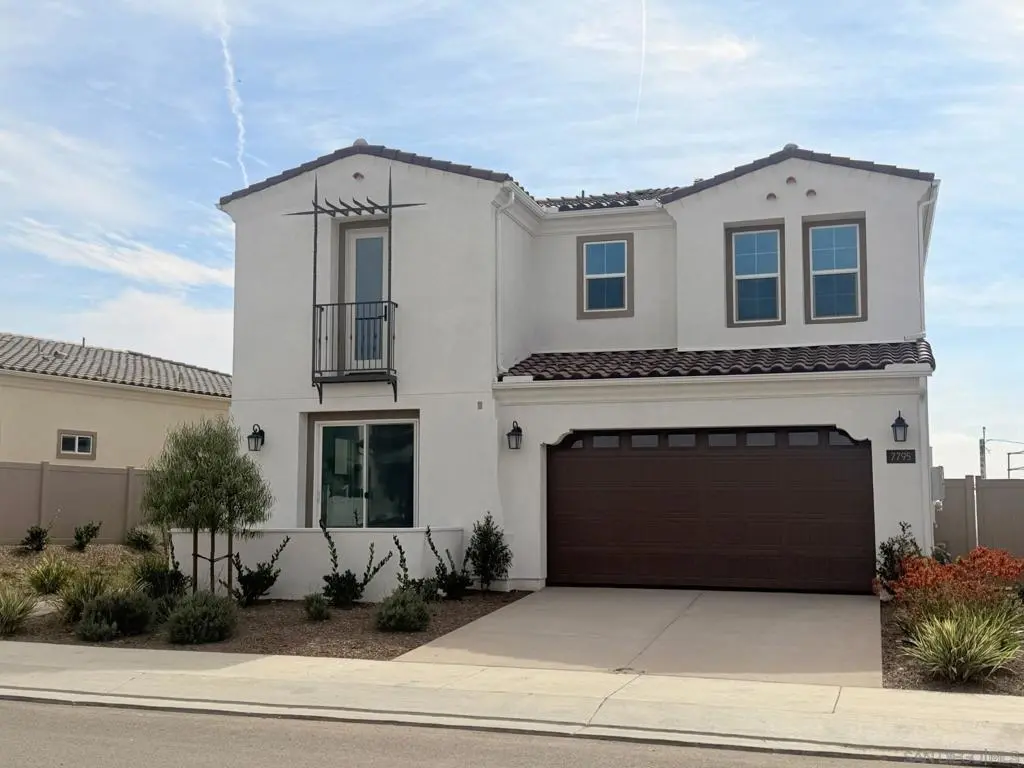 7795 La Mesa Summit Dr, La Mesa, CA — listing photo 1