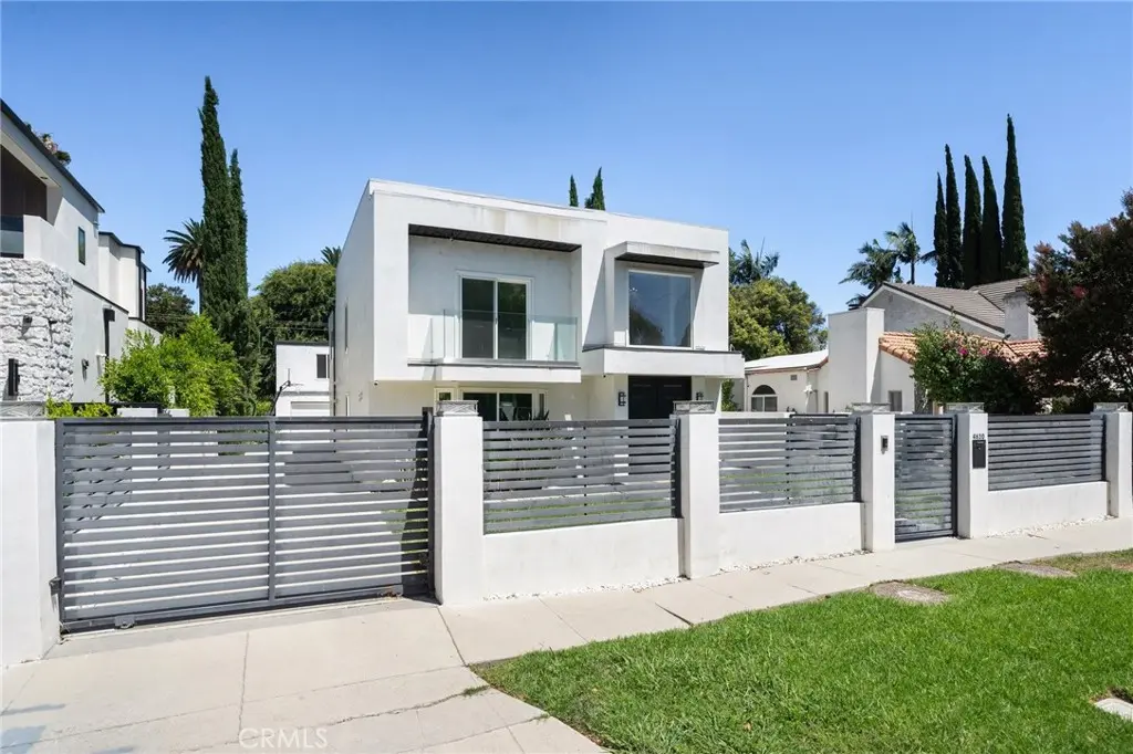 4630 Cedros Avenue, Sherman Oaks, CA — listing photo 1