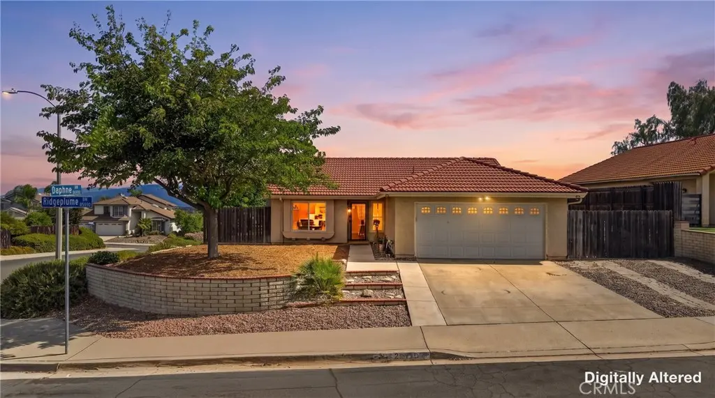 Single Family Residence for sale at 25219 Ridgeplume, Murrieta, CA featuring 3 beds and 2 baths