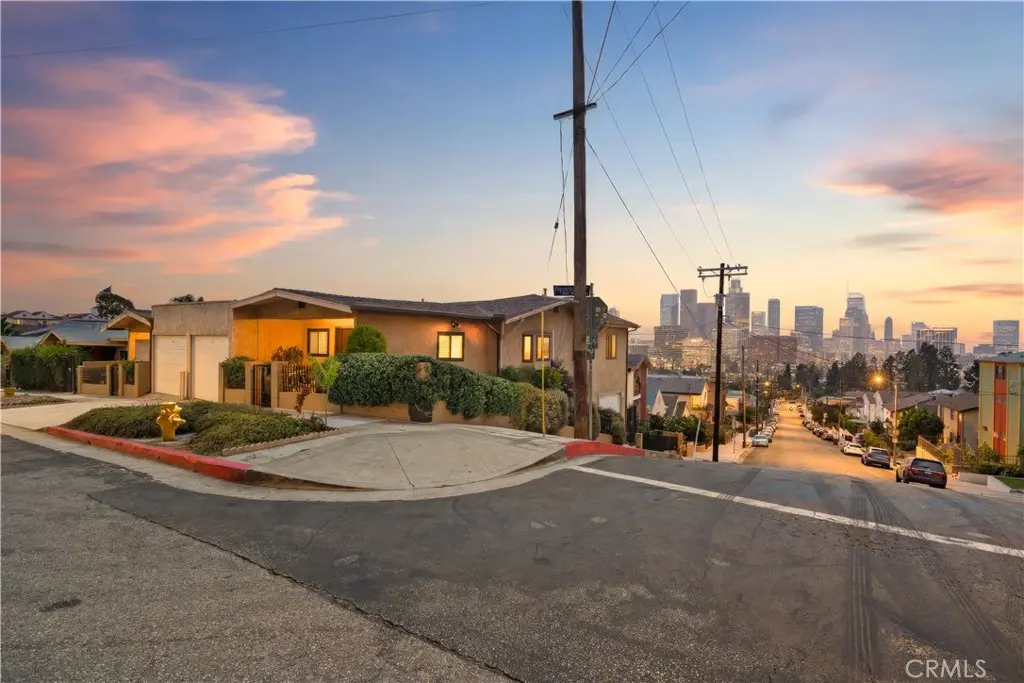 Duplex for sale at 1024 Figueroa Terrace, Los Angeles, CA