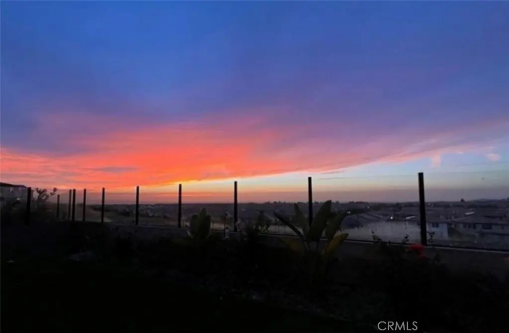 Residential Lease for rent at 114 Spacial, Irvine, Orange County, CA featuring 5 beds and 6 baths