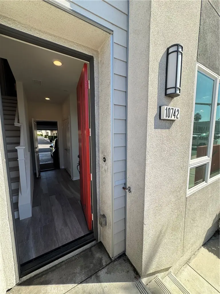 10742 Paramount, Downey, CA — listing photo 1