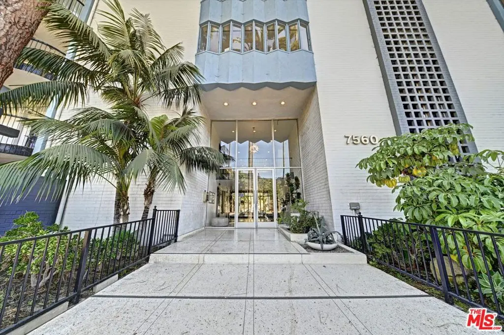 Condominium for sale at 7560 Hollywood Boulevard 106, Los Angeles, CA featuring 3 beds and 3 baths