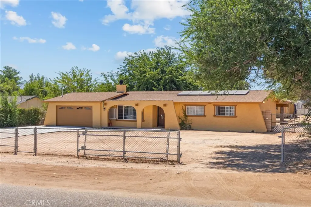 16371 Adelia, Hesperia, CA — listing photo 1