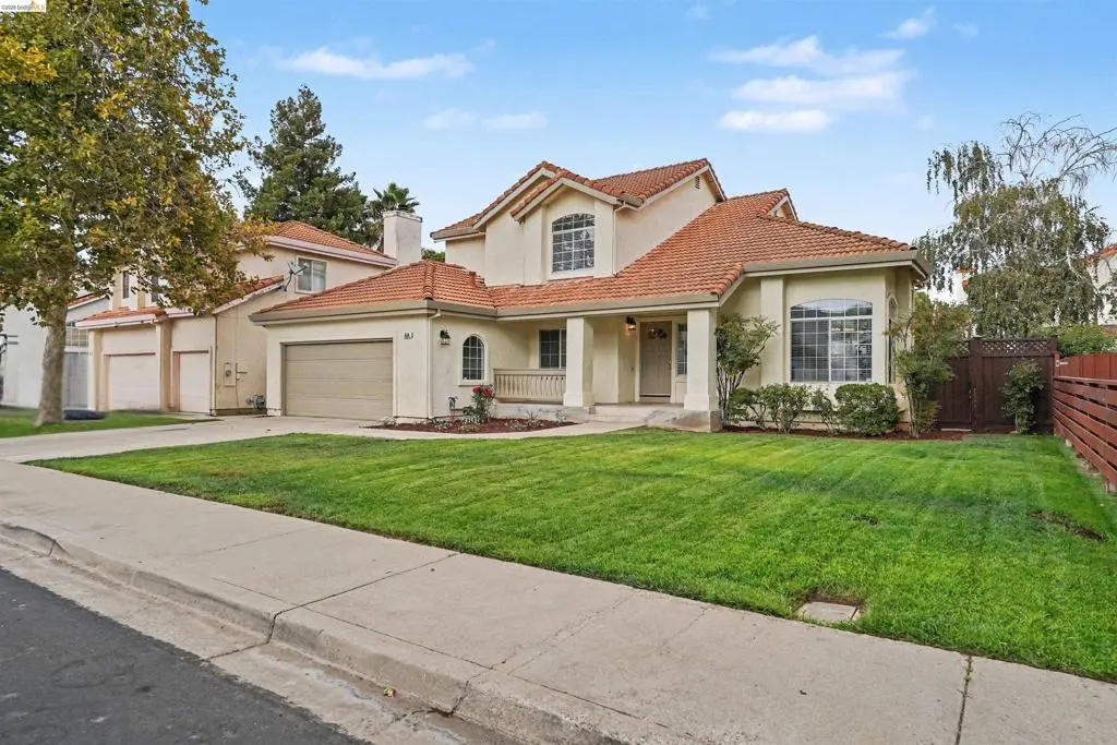 Single Family Residence for sale at 850 Nicholas Ct, Brentwood, CA featuring 4 beds and 3 baths