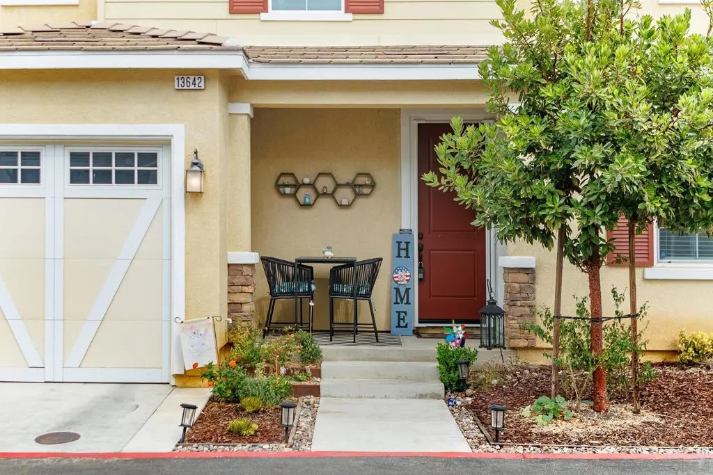 13642 Gray Hawk Way, Valley Center, CA — listing photo 1
