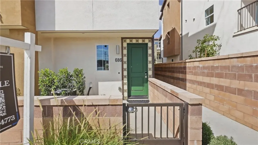 686 Limoncello Lane, Covina, CA — listing photo 1
