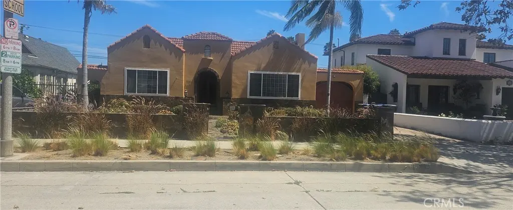 Single Family Residence for sale at 840 S Dunsmuir, Los Angeles, CA featuring 4 beds and 3 baths