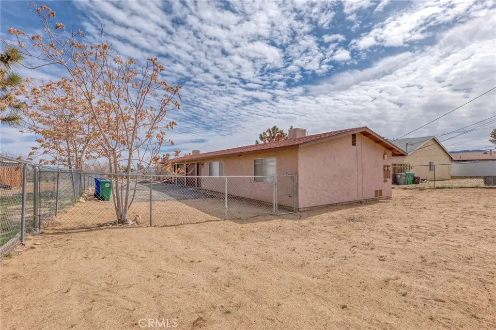 6434 Linda Lee, Yucca Valley, CA — listing photo 1
