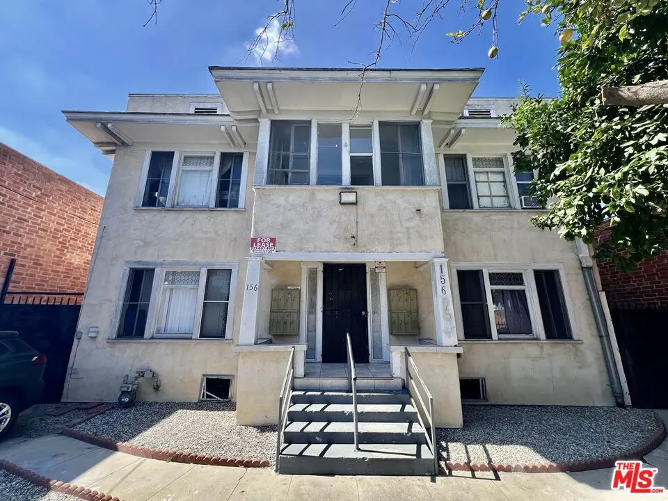 Condominium for rent at 156 W 32nd Street 1, Los Angeles, CA and 1 bath