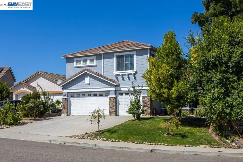 Single Family Residence for sale at 5506 Dawnview Way, Antioch, CA featuring 5 beds and 5 baths