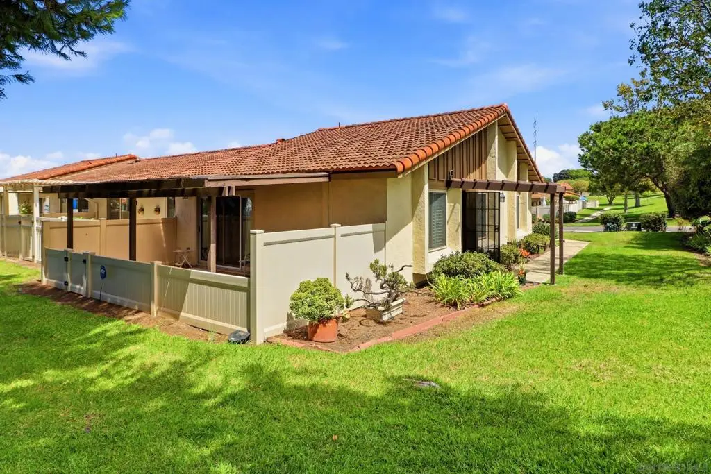 1624 Forestdale Dr, Encinitas, CA — listing photo 1