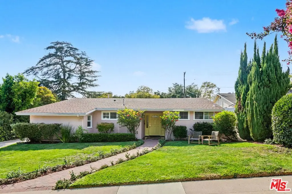 975 Pepperhill Road, Pasadena, CA — listing photo 1