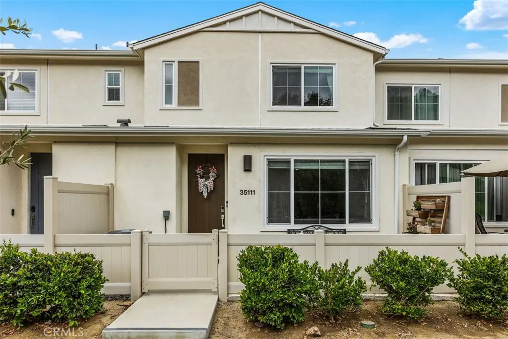 35111 Rangpur Lane, Fallbrook, CA — listing photo 1