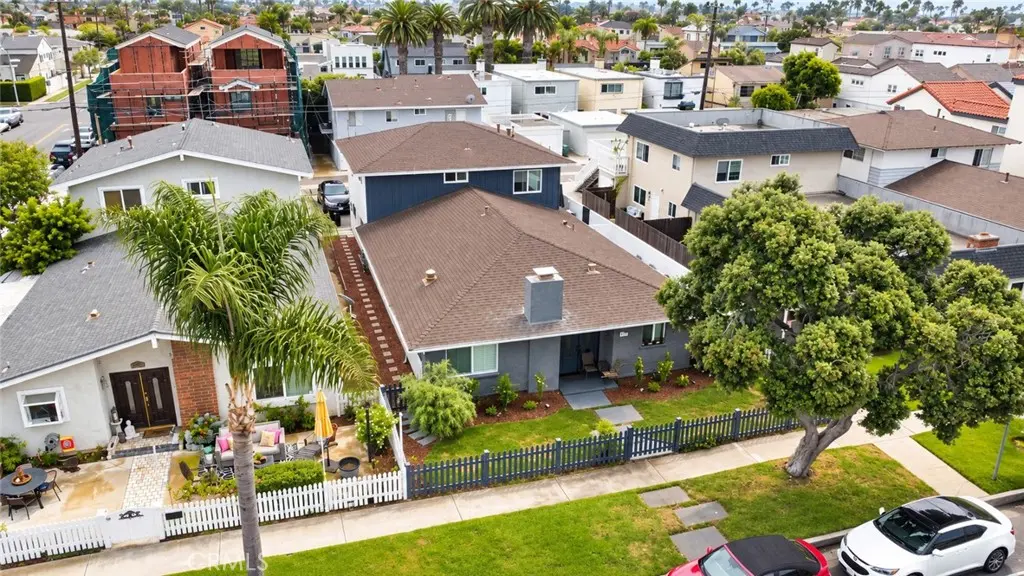522 17th, Huntington Beach, CA — listing photo 1