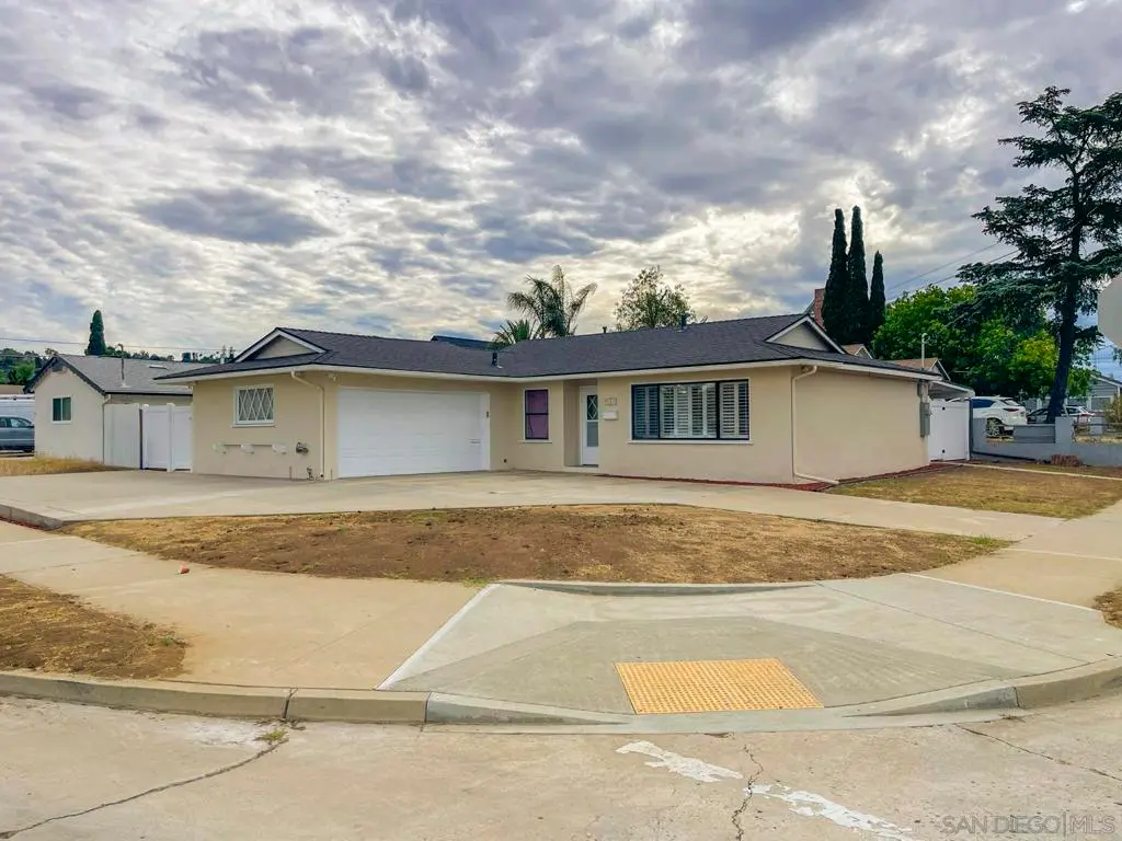 Single Family Residence for rent at 902 Taft Ave, El Cajon, CA featuring 3 beds and 2 baths