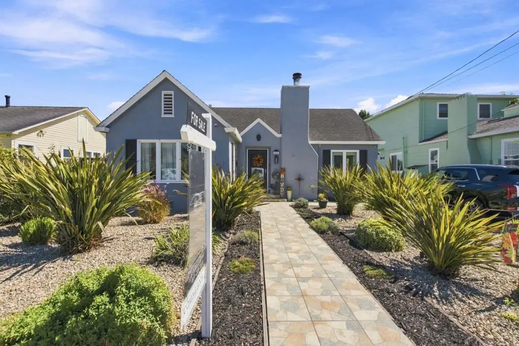Single Family Residence for sale at 524 California Street, Watsonville, CA featuring 3 beds and 2 baths