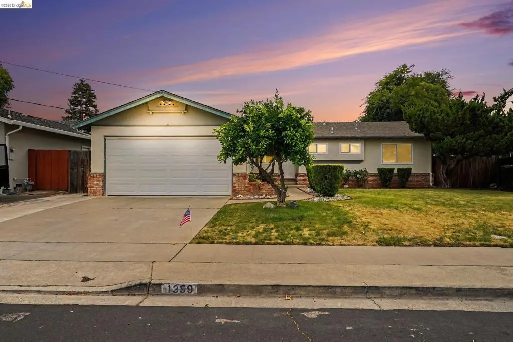 Single Family Residence for rent at 1359 Anza, Livermore, CA featuring 3 beds and 2 baths